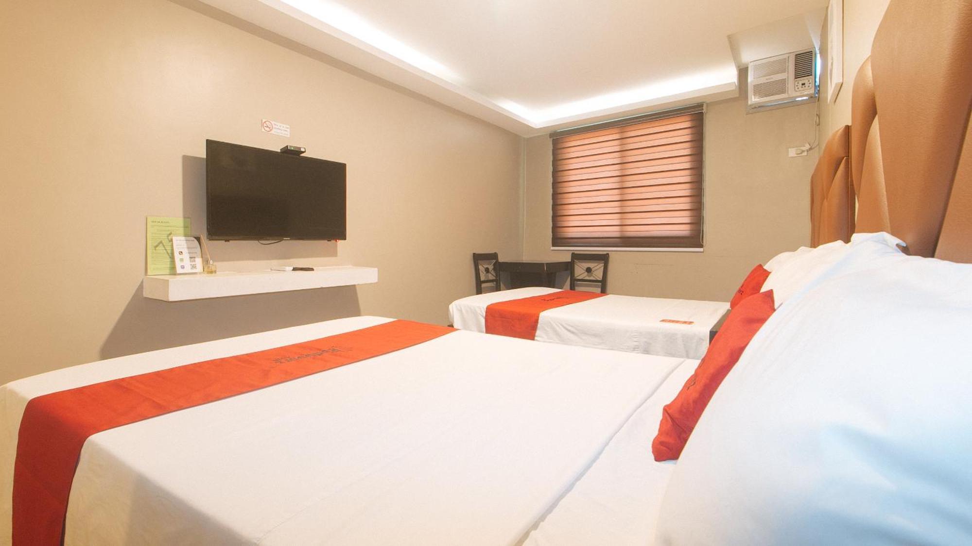 Reddoorz Plus At Seventy Five Inn Near Manila Airport Paranaque City Exterior foto